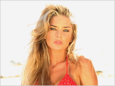 Blanche Spalding Arizona USA glamour model 5'5" 35D 24 34